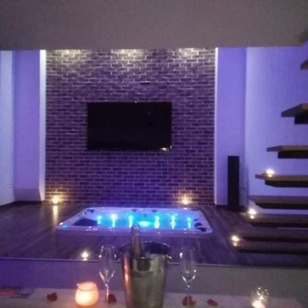 magnifique loft avec jacuzzi et sauna privatif Ferriere-la-Grande Extérieur photo