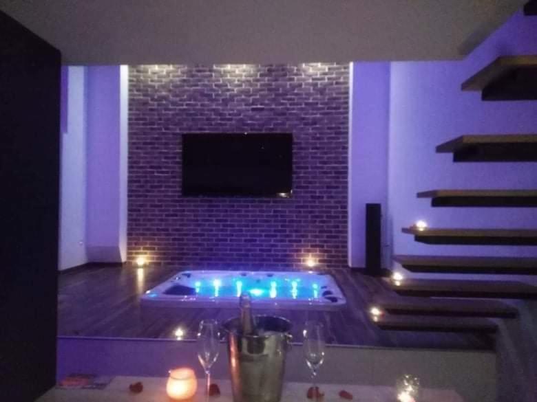 magnifique loft avec jacuzzi et sauna privatif Ferriere-la-Grande Extérieur photo